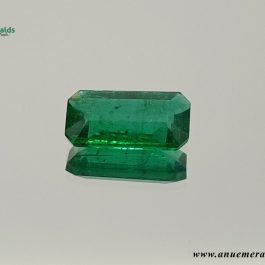 Emeralds – 2.8 cts.